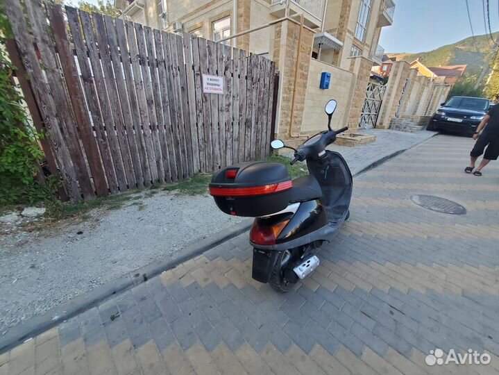 Скутер мопед