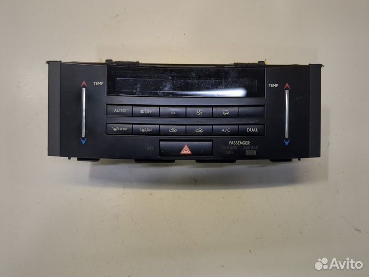 Переключатель отопителя Lexus IS, 2014