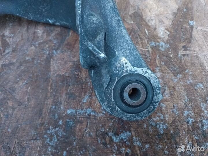 Рычаг правый Citroen C5-X7