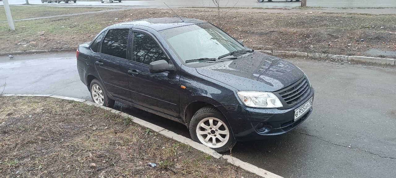 ВАЗ (LADA) Granta: фото владельца