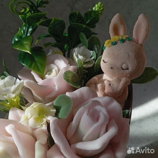 Цветочная композиция из сувенирного мыла