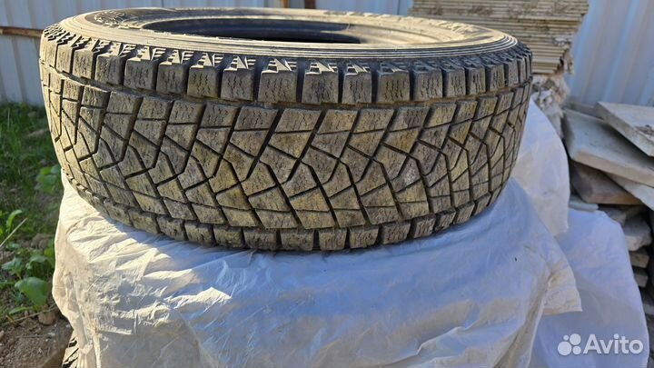 Bridgestone Blizzak DM-Z3 2.25/7 R16 102Q