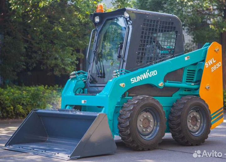 Мини-погрузчик Sunward SWL2820, 2023
