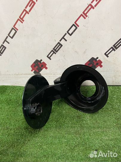 Лючок бензобака Ford fusion