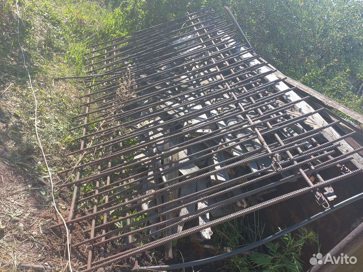 Готовый забор из арматуры