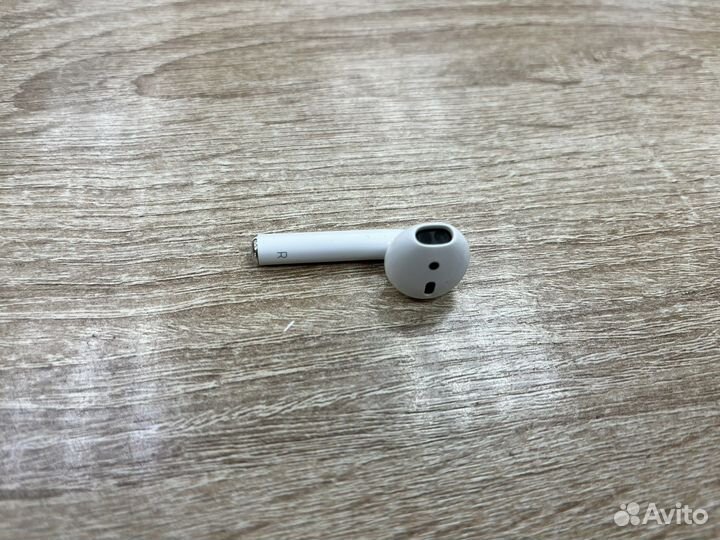 AirPods 2 A2032 правый наушник