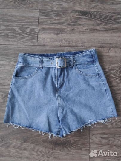 Джинсовые шорты