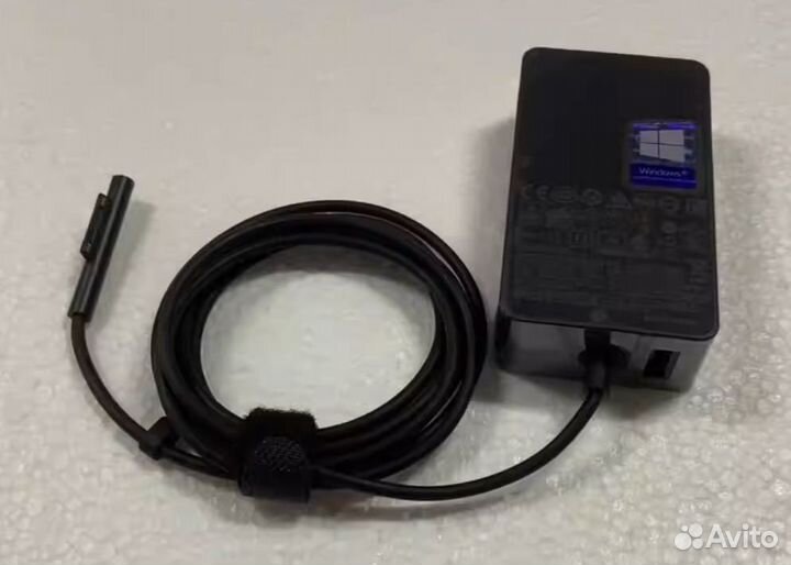 Microsoft Surface Зарядное Устройство 65W