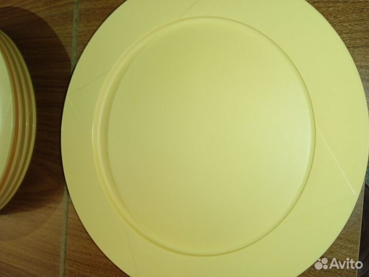 Новые тарелки плоские Tupperware 5 шт