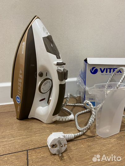 Утюг Vitek