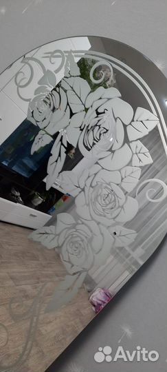 Зеркало настенное