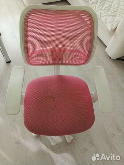 Кресло для девочки с подлокотником