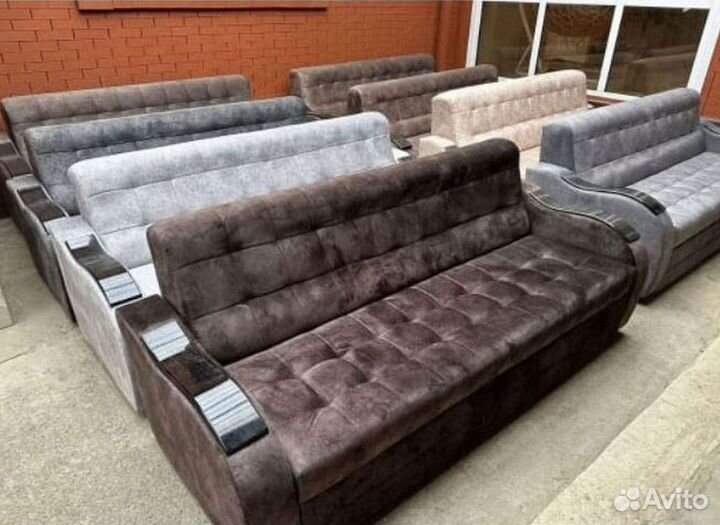 Прямой диван в наличии не б/у