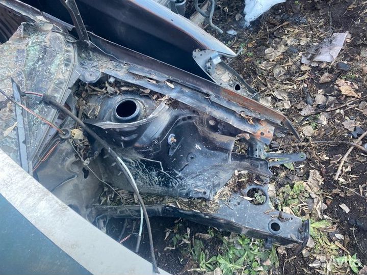 Лонжерон (четверть) передний левый Volkswagen Polo