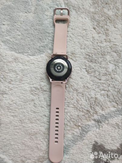 Samsung Galaxy watch active 2 (SM-R830)