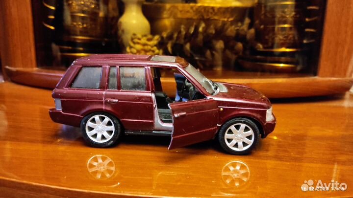 Моделька Range Rover