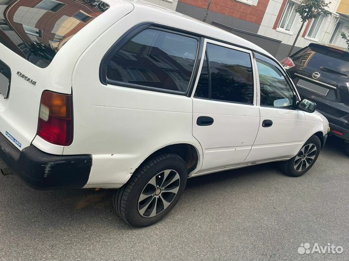 Toyota Corolla 1.3 AT, 2001, 460 000 км