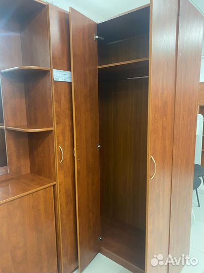 Шкаф угловой в прихожую вишня