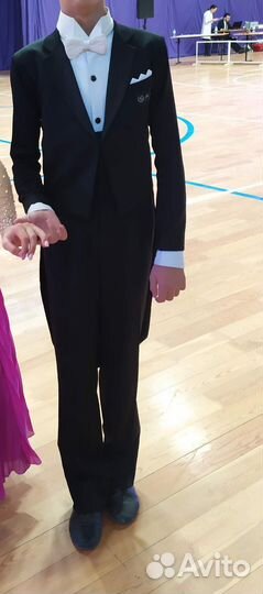 Фрак для бальных танцев