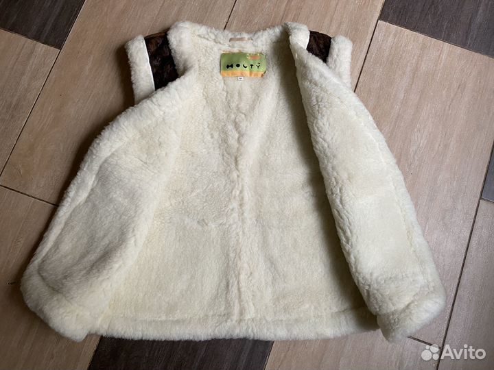 Жилет нарядный овечья шерсть