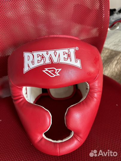 Шлем боксерский reyvel