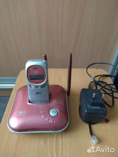 Стационарный и радио телефоны panasonic, LG