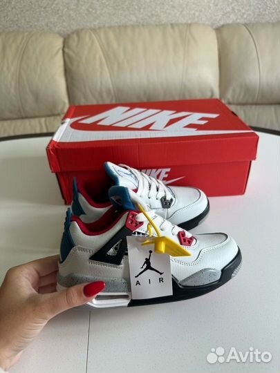 Кроссовки Nike Air Jordan 4