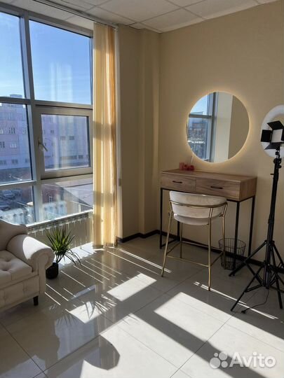 Аренда гримерного места бровисту, визажисту, леш