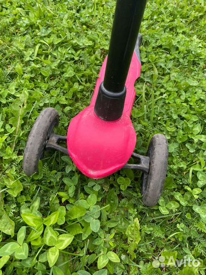 Самокат трехколесный. Ролики