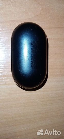 Беспроводные наушники Samsung