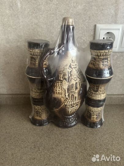 Глиняный кувшин