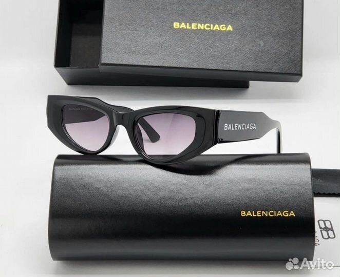 Солнцезащитные очки balenciaga