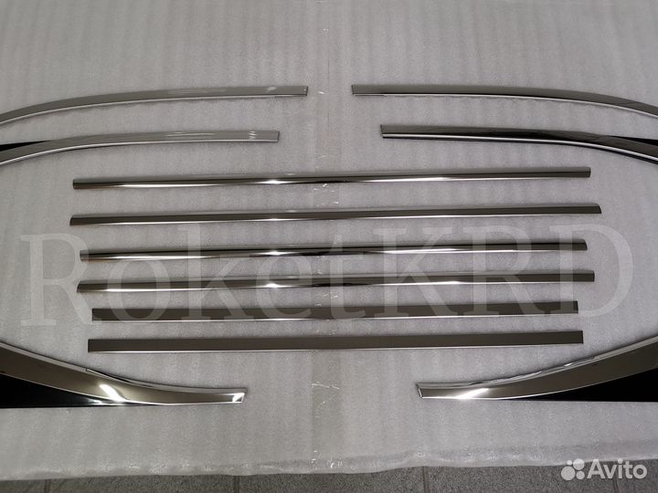 Накладки Toyota Land Cruiser 200 стиль 300