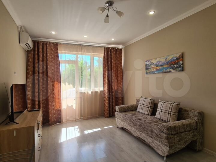 2-к. квартира, 45 м², 1/16 эт.