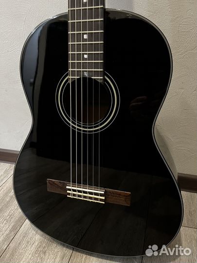 Классическая гитара yamaha c40