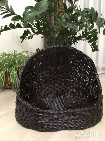 Корзина плетёная для кошки или собаки