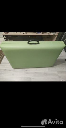 Кушетка для ресниц массажный стол