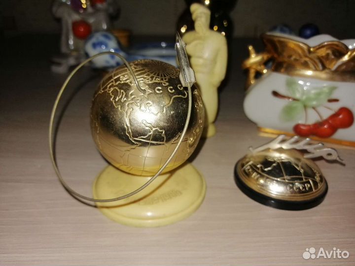Статуэтки и ёлочные игрушки СССР