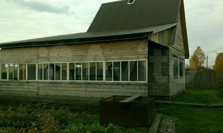 Дом 35 м² на участке 15 сот.