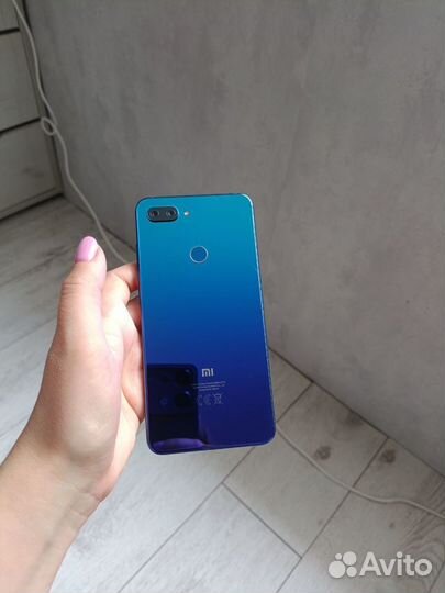 Xiaomi Mi 8 Lite, 4/64 ГБ