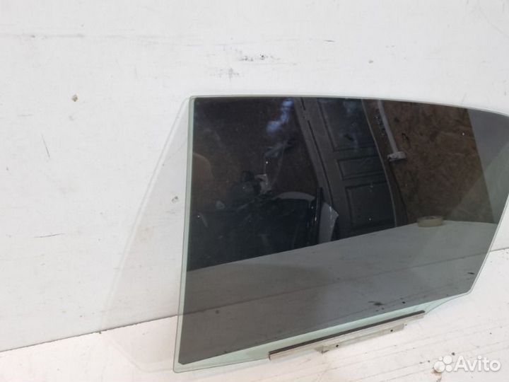 Стекло двери заднее левое Toyota Camry V70 2018