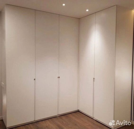 Шкафы в прихожую от мебельной фабрики