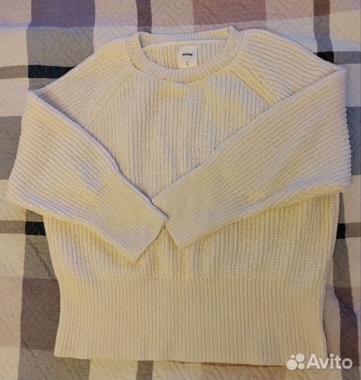 Свитер женский