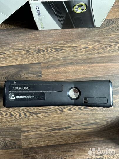 Xbox 360 S 250gb kinect, полный комплект + 8 игр
