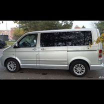 Volkswagen Multivan 2.5 MT, 2004, битый, 408 000 км, с пробегом, цена 750 000 руб.