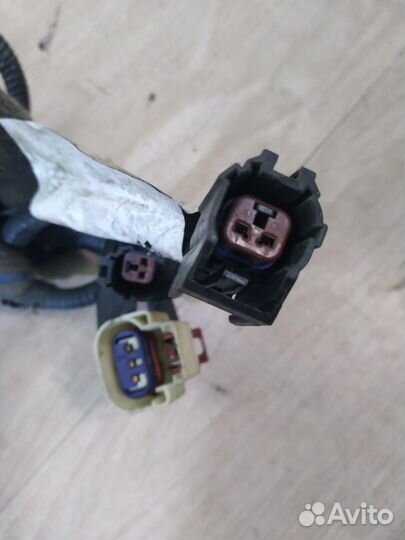 Коса форсунок Волга 31105 2.4 chrysler