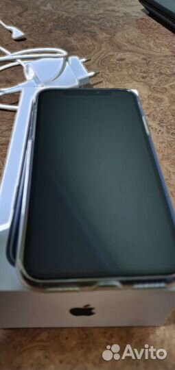 iPhone X, 64 ГБ