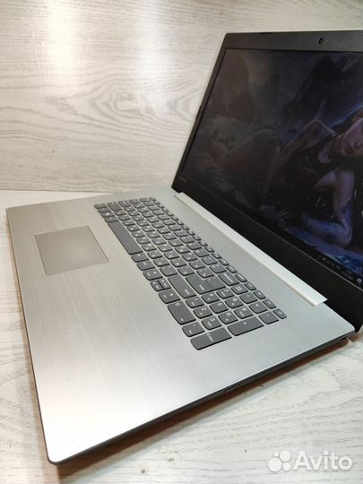 Большой17'3/8озу/SSD256g/A6-9225