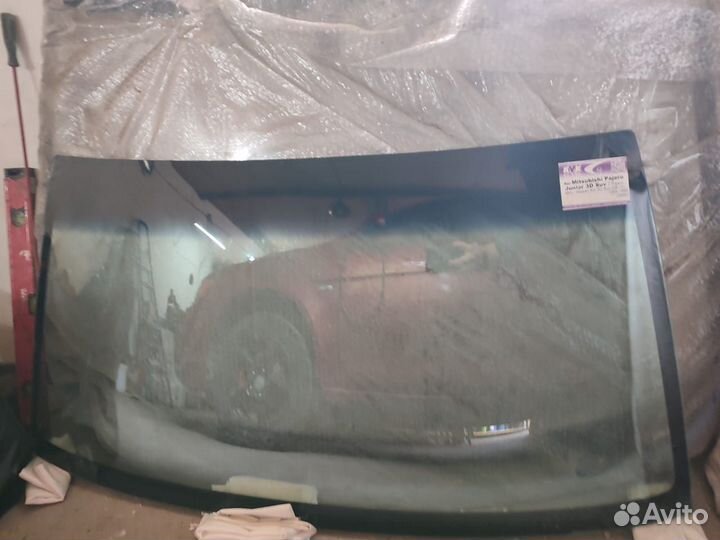 Лобовое стекло mitsubishi pajero junior/mini 98-12