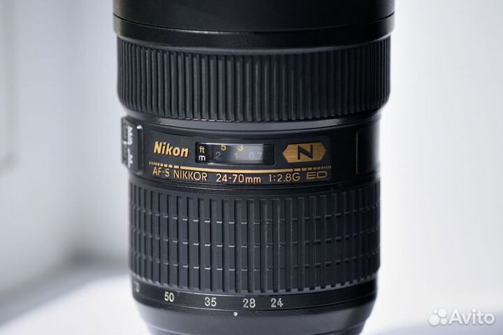 Объектив Nikon Nikkor AF-S 24-70 mm f / 2.8G ED